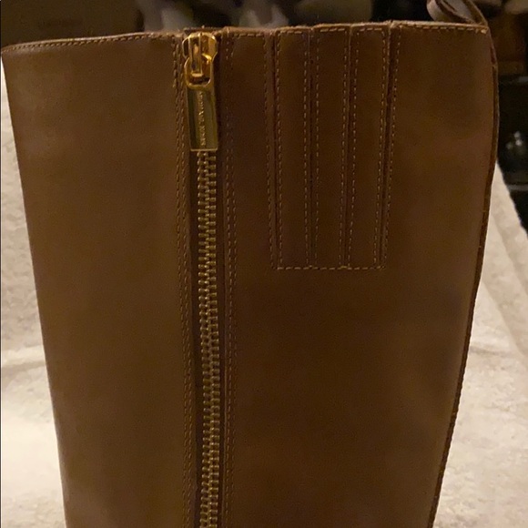 Boots - Picture 5 of 5